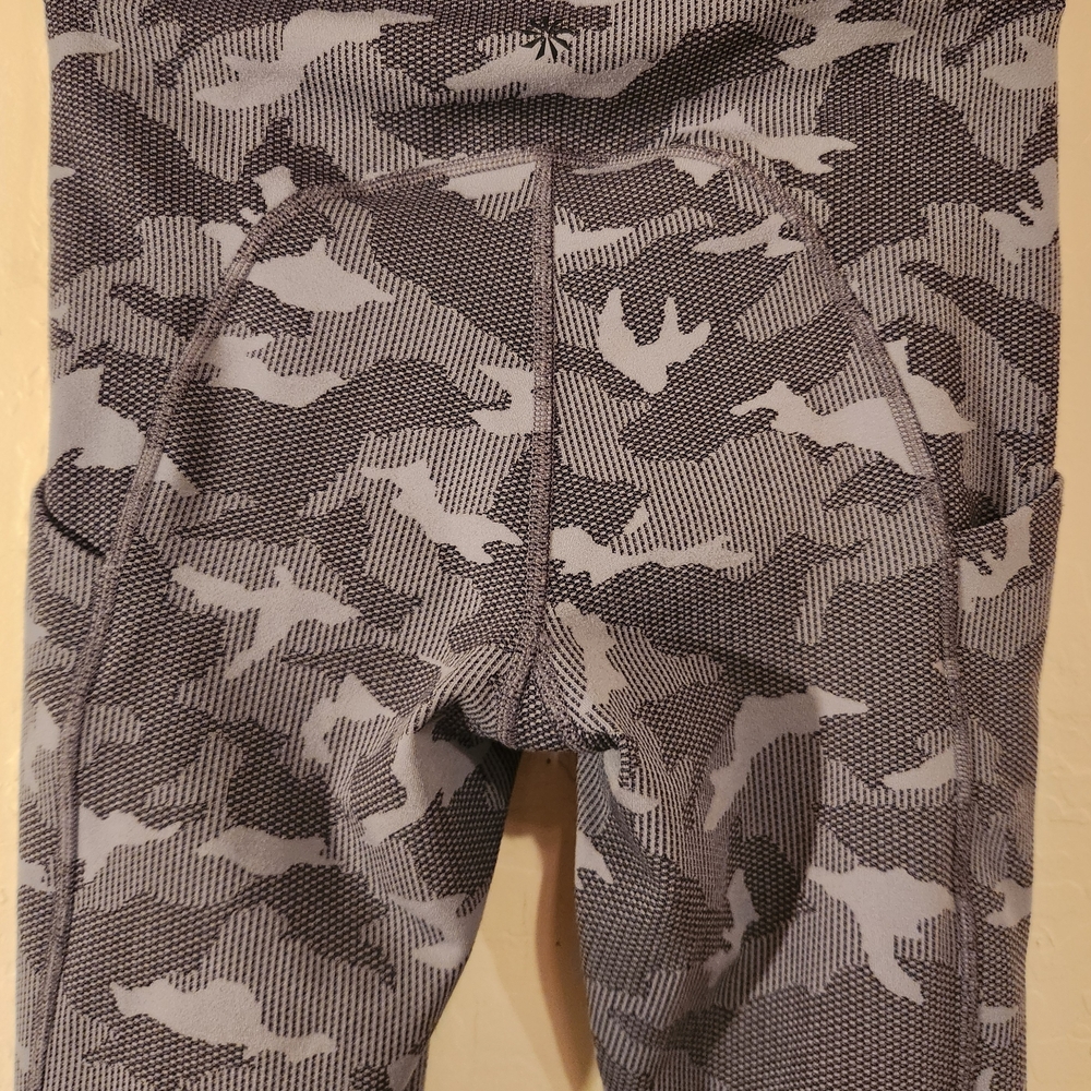 Athleta Kids Gray Patterned Leggings